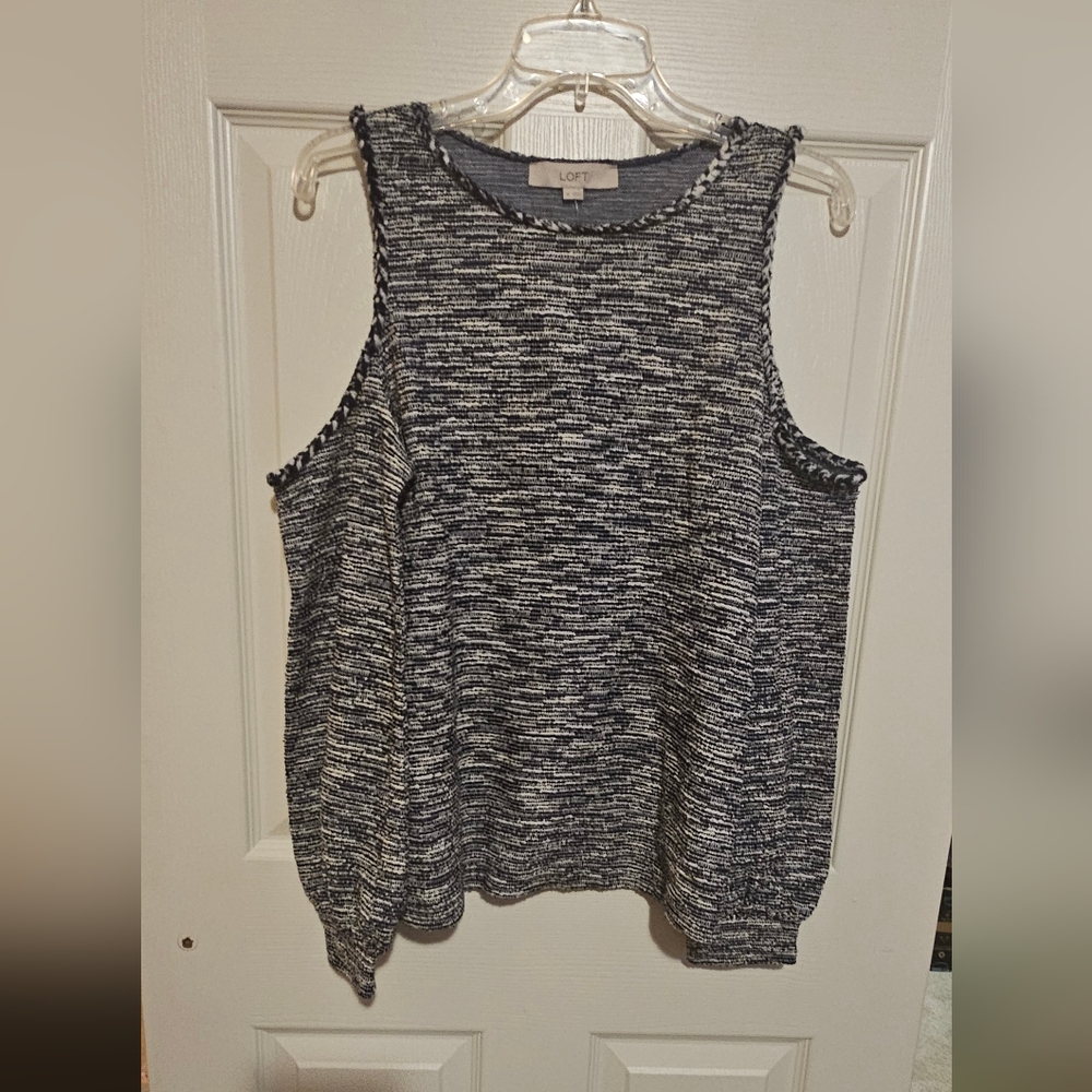 LOFT Black and Gray Cold Shoulder Lightweight Sweater Sz M NWT